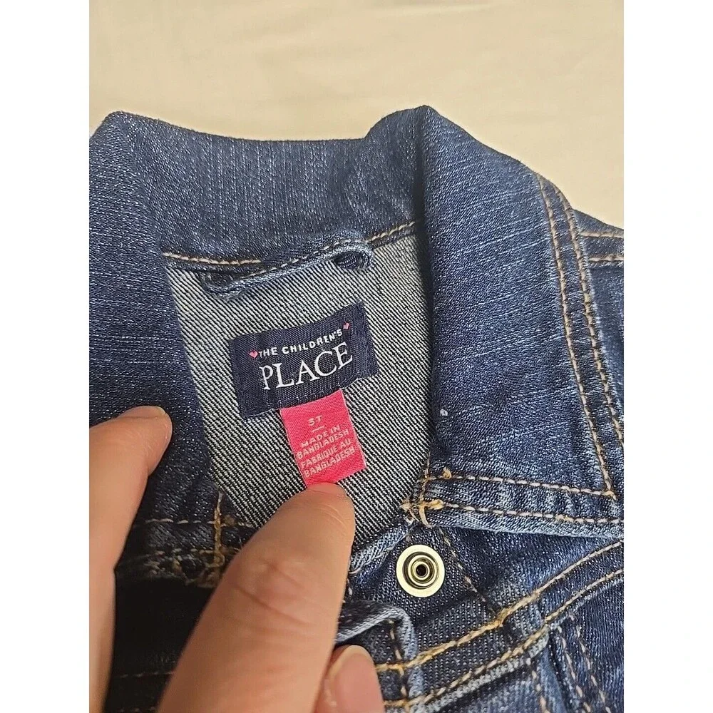 The Children's Place Toddler Girls Denim Jacket Size 3T Patches Fruit Flowers‎